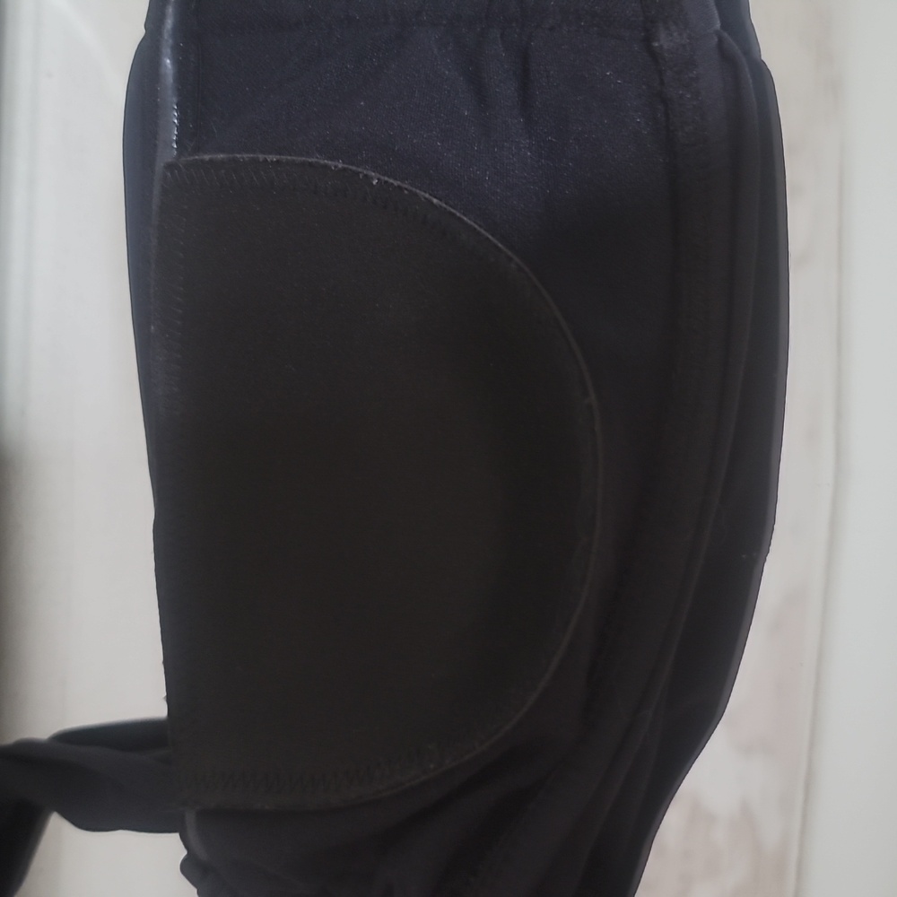 Nwot black swim suit top - Picture 7 of 8